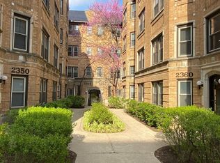 2352 N Cambridge Ave APT 226, Chicago, IL 60614