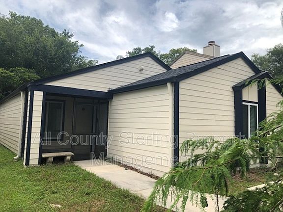 3rd image of 330 Kirkcaldy Dr