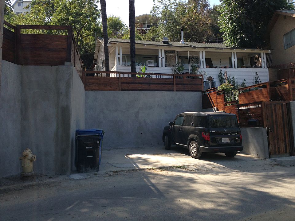 1st image of 4535 E Rose Hill Dr