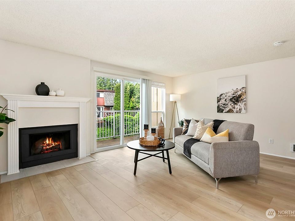 1st image of 18526 52nd Avenue W #B3