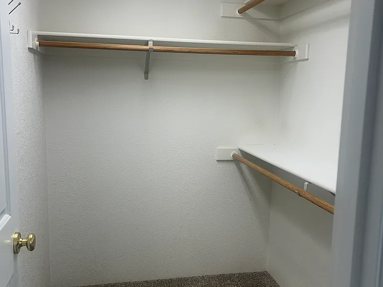 1460 Oxford Park Dr — Photo 11