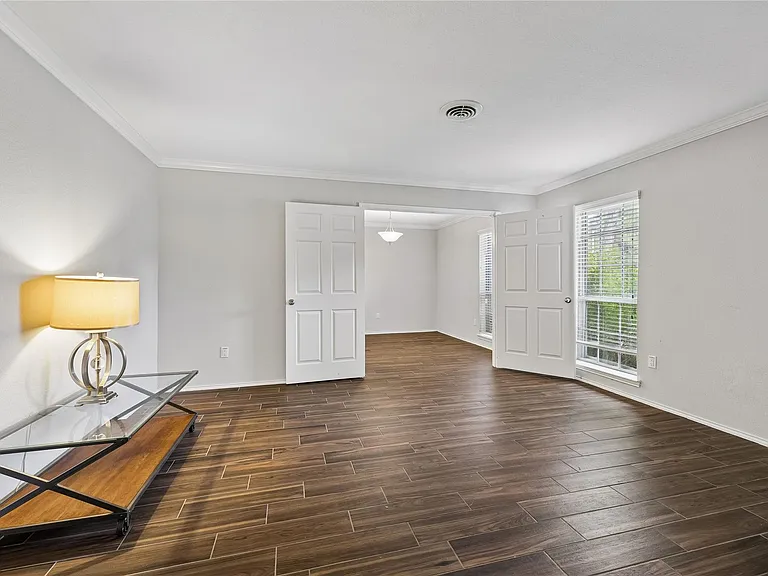 5402 Queensloch Dr — Photo 4