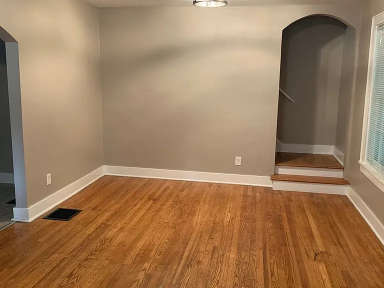 1410 Calvin Avenue — Photo 2