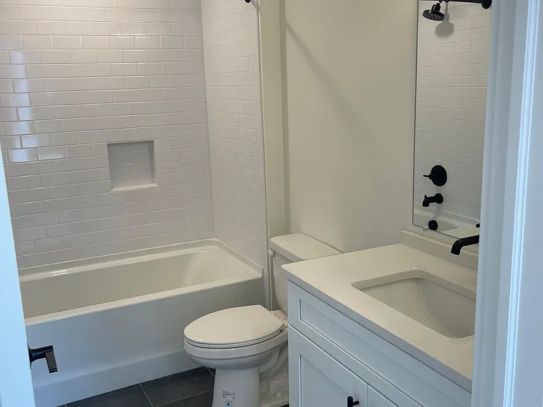 3318 Q St — Photo 9