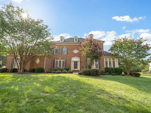 27556 Paddock Trail Pl, Chantilly, VA 20152