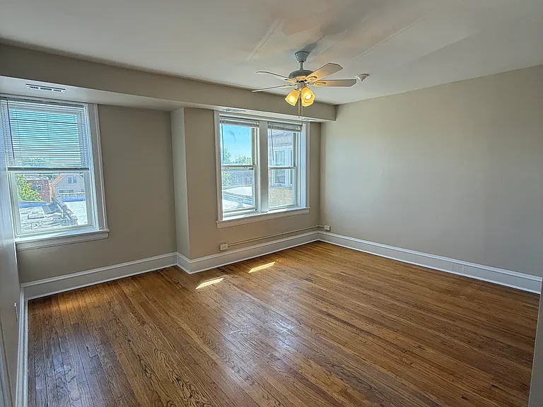 4419 N Whipple St #3W — Photo 5