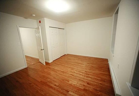 5th image of 1630 S 8th St Floor 3