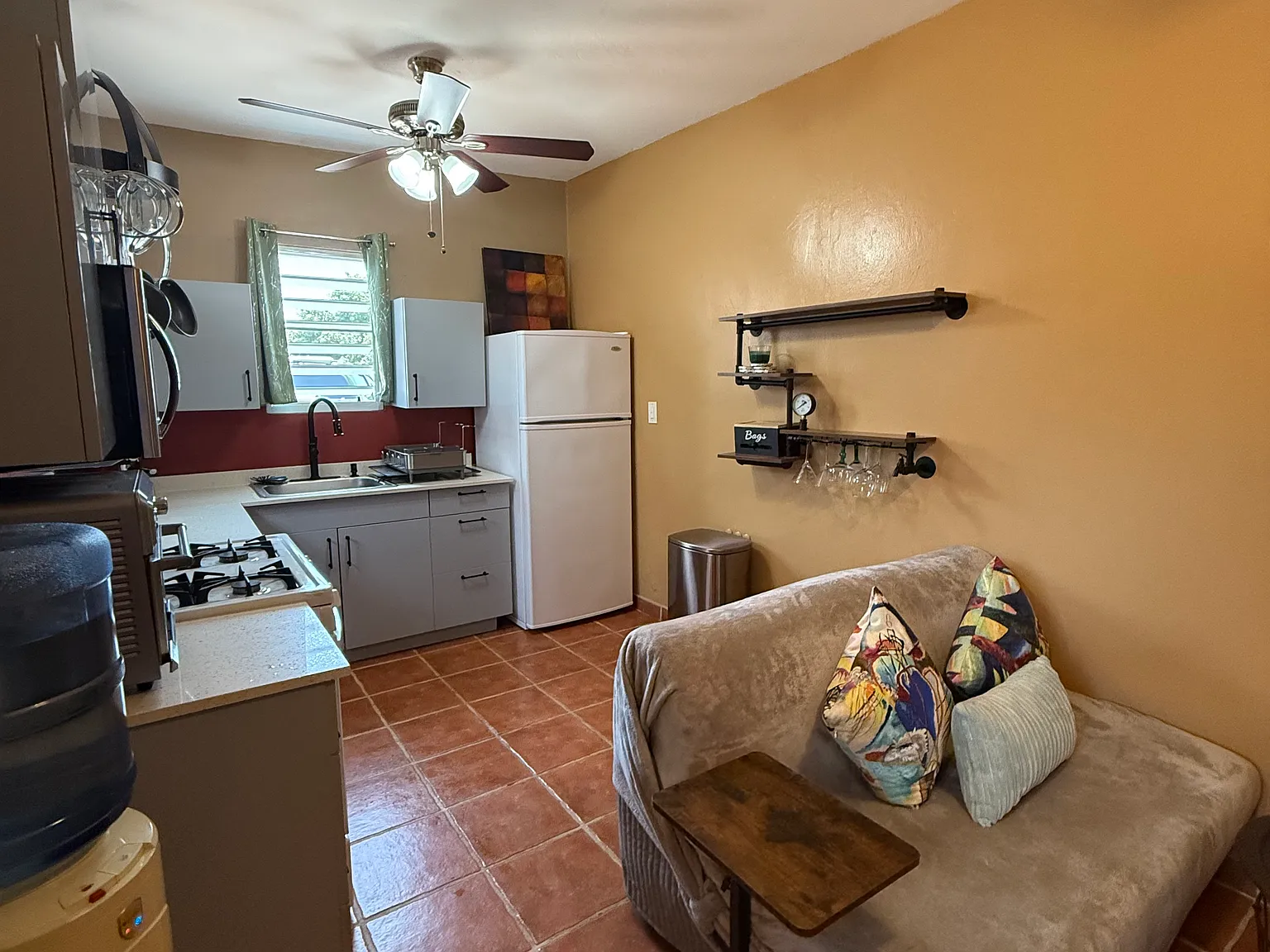 2 bed, $1,750 — Photo 2