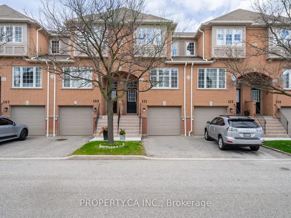 5030 Heatherleigh Ave #111, Mississauga, ON L5V 2G7