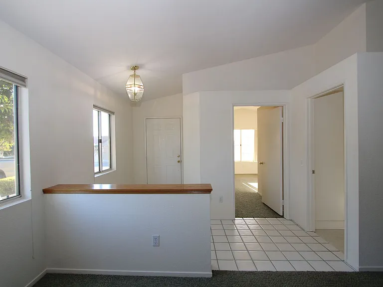 10770 Deerfield Dr — Photo 4