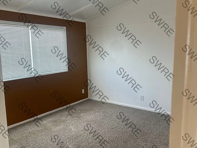 3280 Roosevelt Way #B — Photo 12