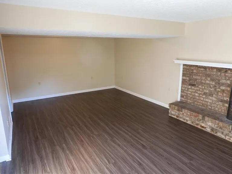 8442 Summer Pl — Photo 6
