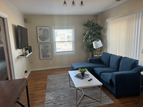2712 Parade St #1, Erie, PA 16504
