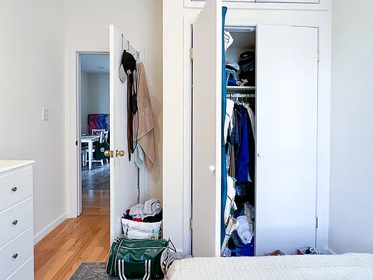 Rented by Compass | media 24