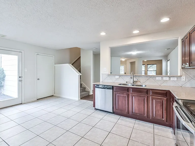 29315 Hickory Terrace Dr — Photo 18