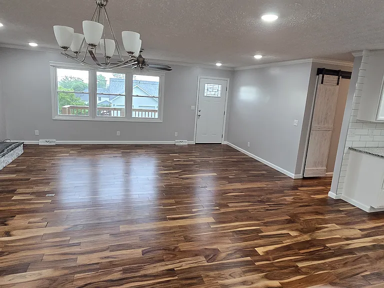 2 Lambeth Ct — Photo 33