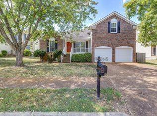 2214 Falcon Creek Dr, Franklin, TN 37067