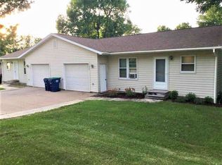 1304 E Wausau Ave, Wausau, WI 54403