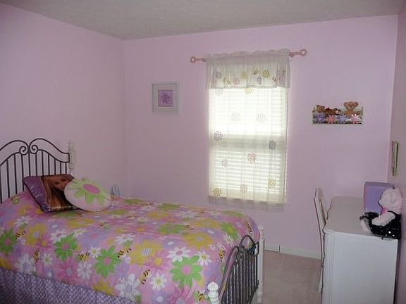3rd image of 1507 Yorktowne Dr