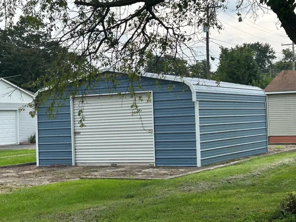 0 S Gray St, Sidell, IL 61876