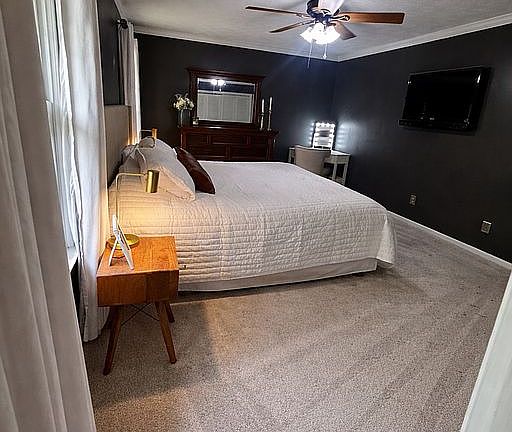 3rd image of 3906 Ashmore Dr