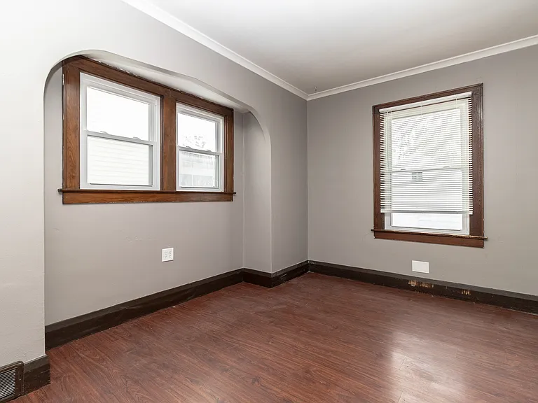 2045 Mansfield Rd — Photo 10