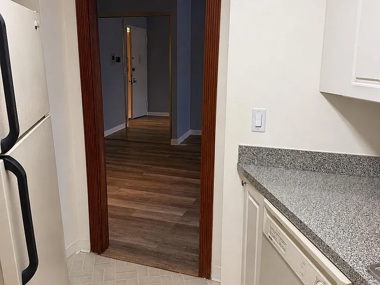 2 Bay Club Dr #1Z4 — Photo 5