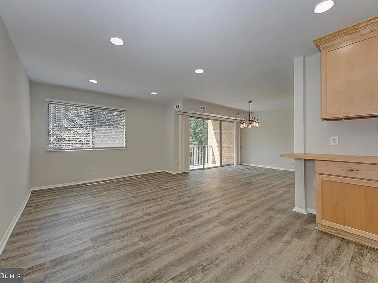 2904 Kings Chapel Rd #9 — Photo 5