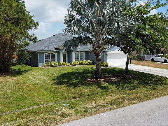 5th image of 135 SW Eyerly Avenue