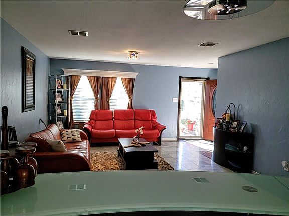 5th image of 2912 Celian Dr