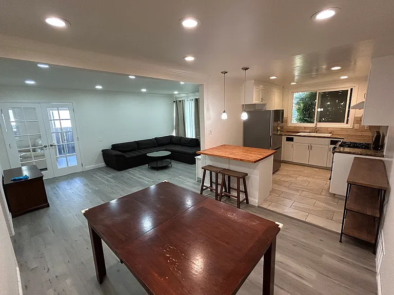Wisteria Dr — Photo 20