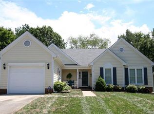 8921 Clifton Meadow Dr, Matthews, NC 28105
