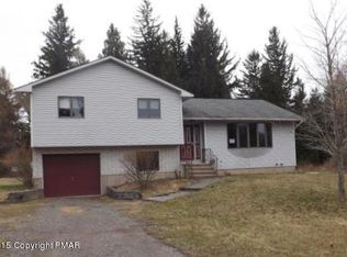 110 Kipp Ave, Pocono Pines, PA