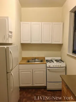 Rented by Living New York | media 17