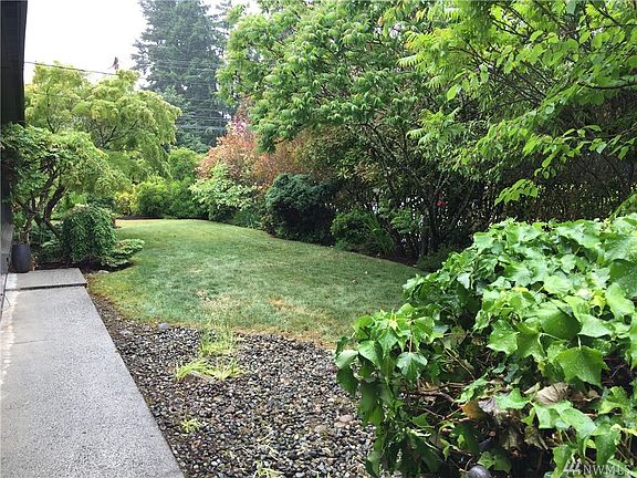 2nd image of 7524 202nd St SW