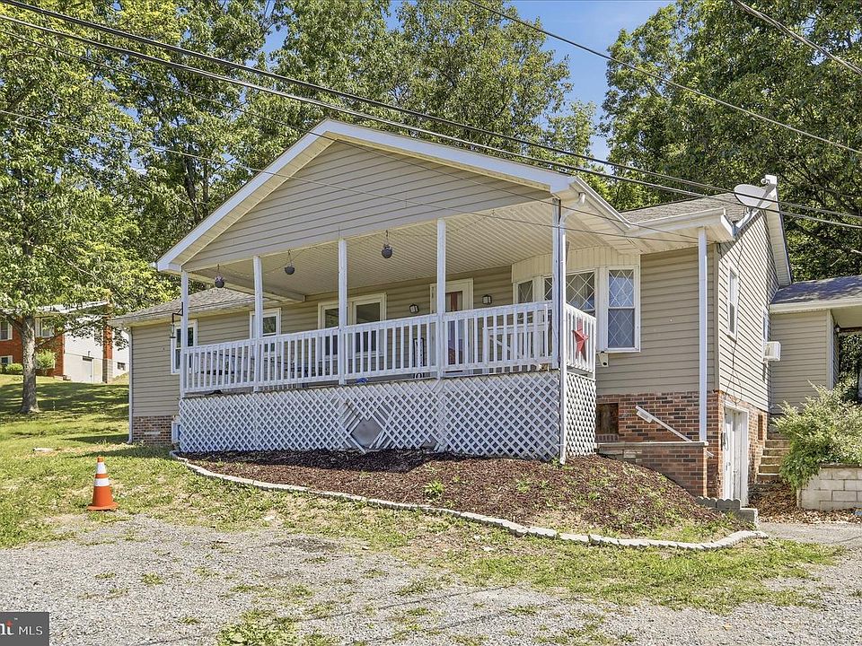 1st image of 230 Sunnydale Dr