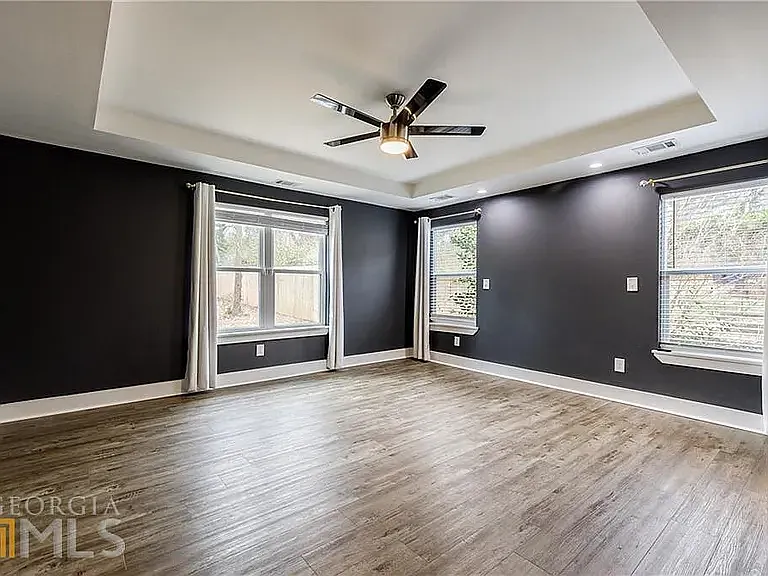 2573 Joyce Ave — Photo 11