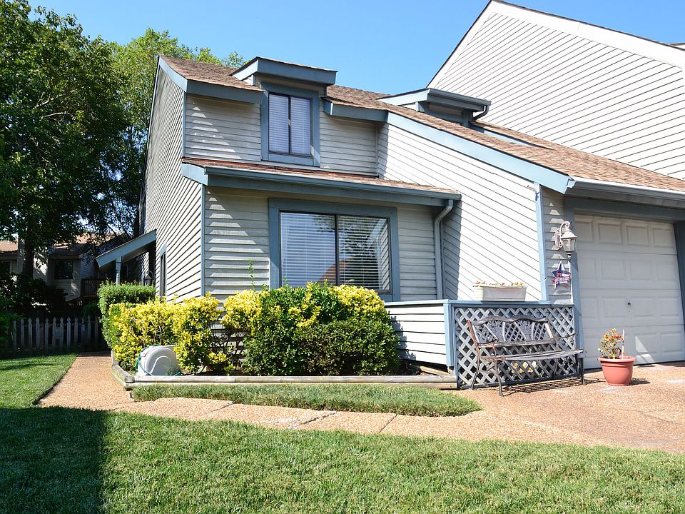 1st image of 600 Briar Ct