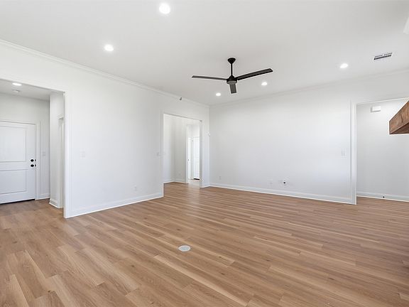 4th image of 1316 Promised Land Rd