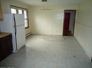 39 Russ Sim Hts, Groton, CT 06340