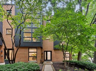 2020 W Willow St APT A, Chicago, IL 60647