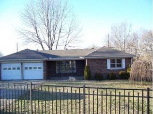 318 Forrest Dr, Lawrenceburg, KY 40342