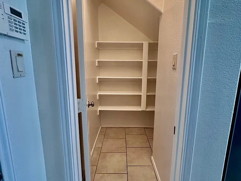 6430 Stoney Creek Dr — Photo 11