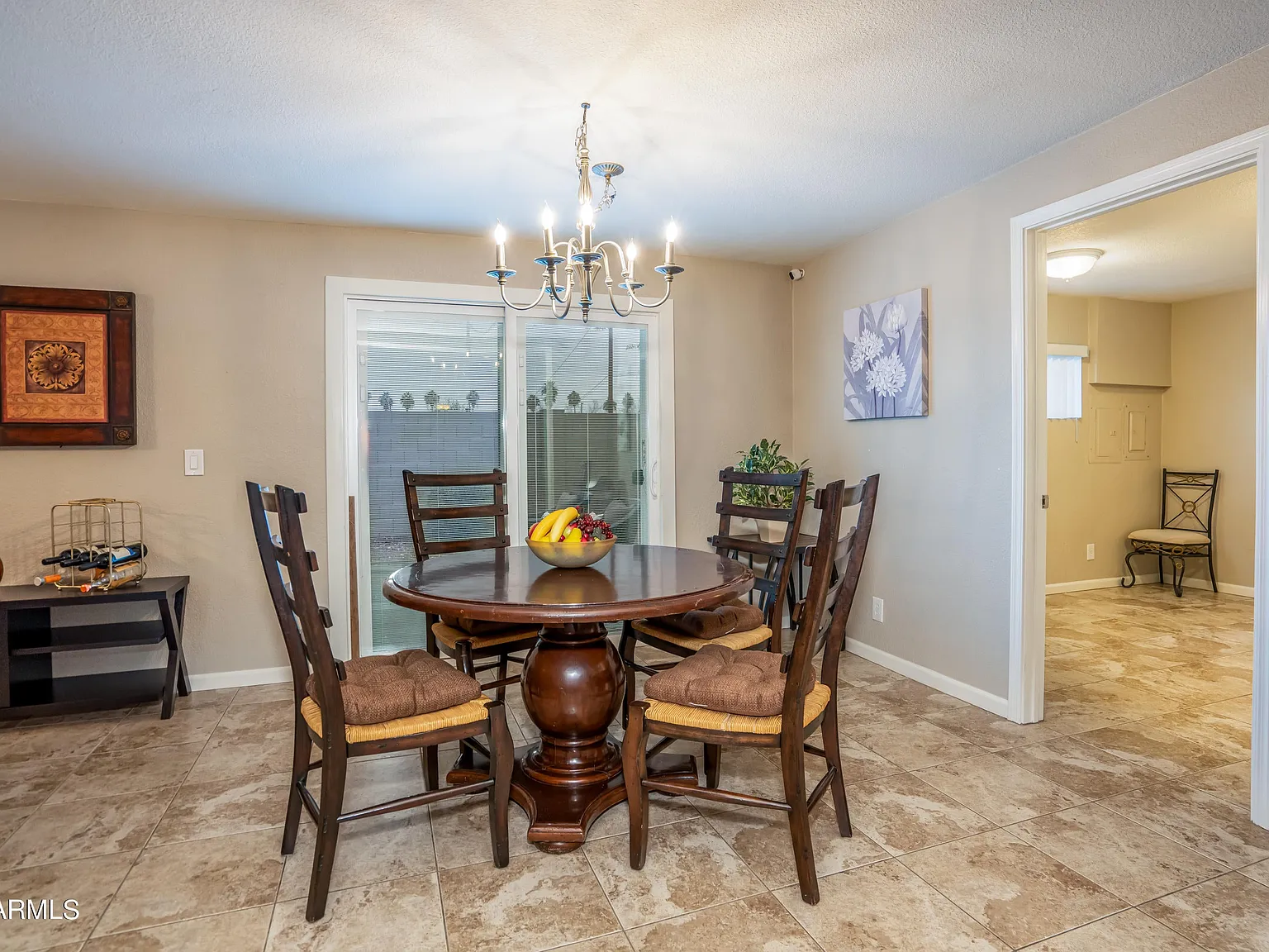 4 bed, 2216 sqft, $3,000 — Photo 4