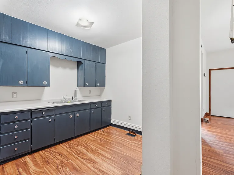 1418 E 9th St #1SB — Photo 8