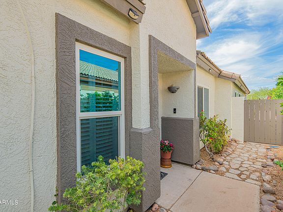 3rd image of 4210 E CREOSOTE Drive