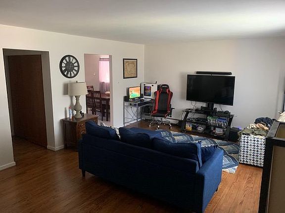 3rd image of 10 Amity St #1W