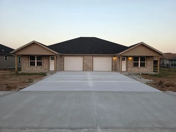 2721 S Caden Ln, Bolivar, MO 65613