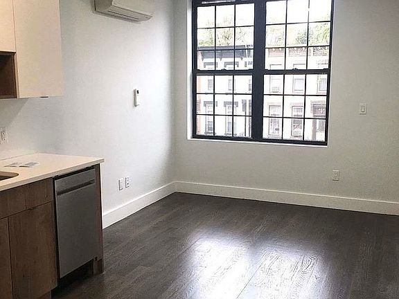 3rd image of 771 Lexington Ave #2