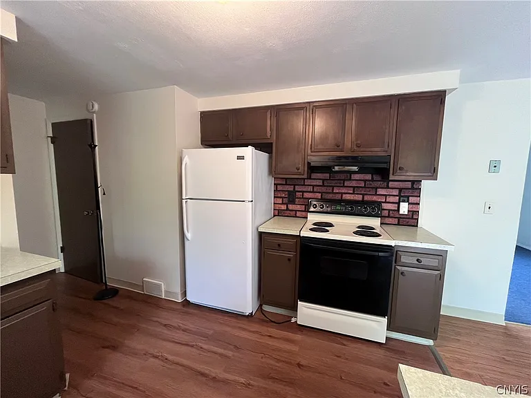 645 Sunflower Dr — Photo 7